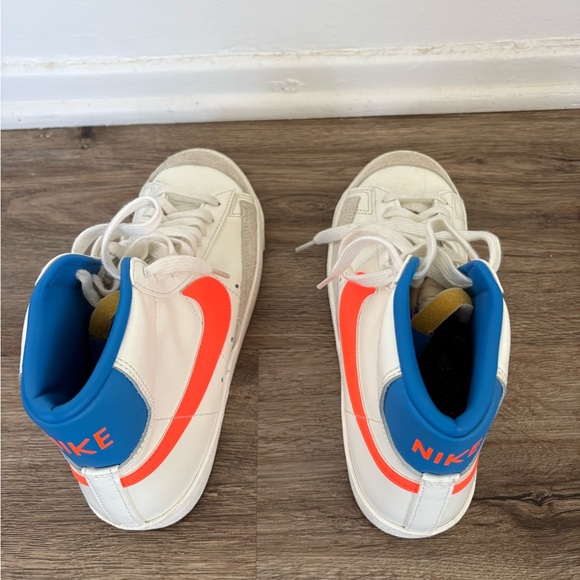 Nike Blazer Mid 77 with Orange and Blue Accents - Picture 2 of 4